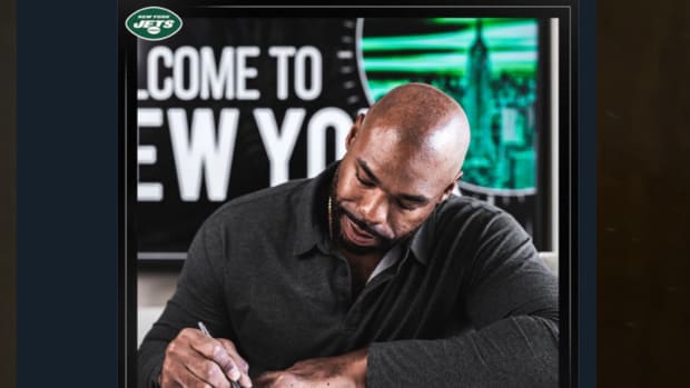Jets - Tyron Smith contract